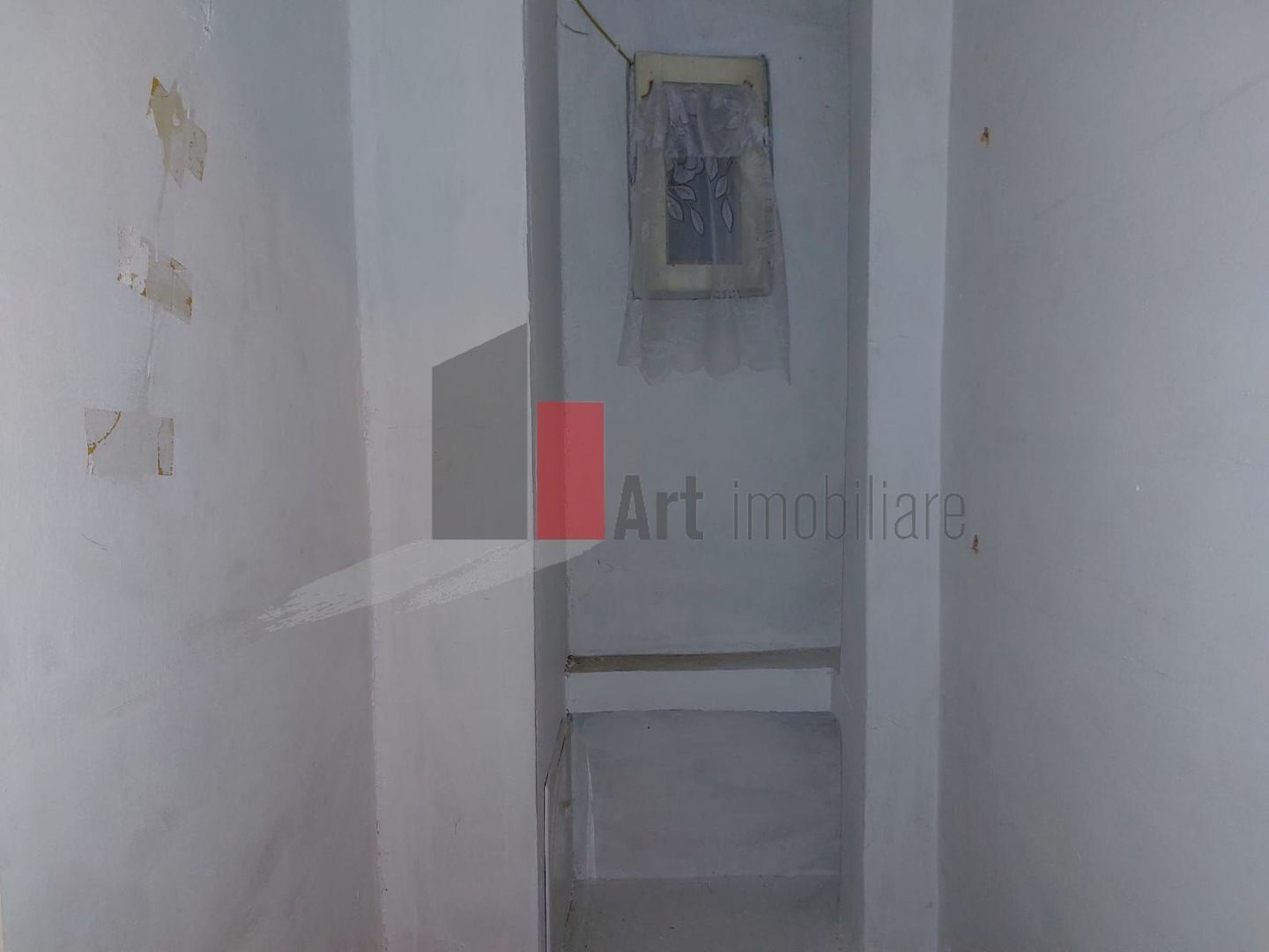 Apartamentul "BEQUEM",  180 mp suprafata totala, CONSOLIDAT, GARAJ IN ACTE, BOXE - Poză 17