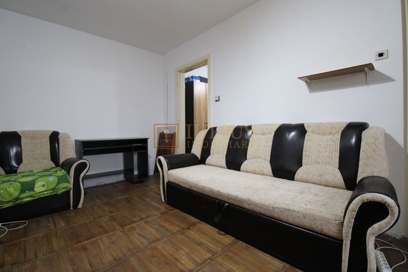 St. Invatatorului, o camera, perfect pentru o persoana sau cuplu. - Poză 2