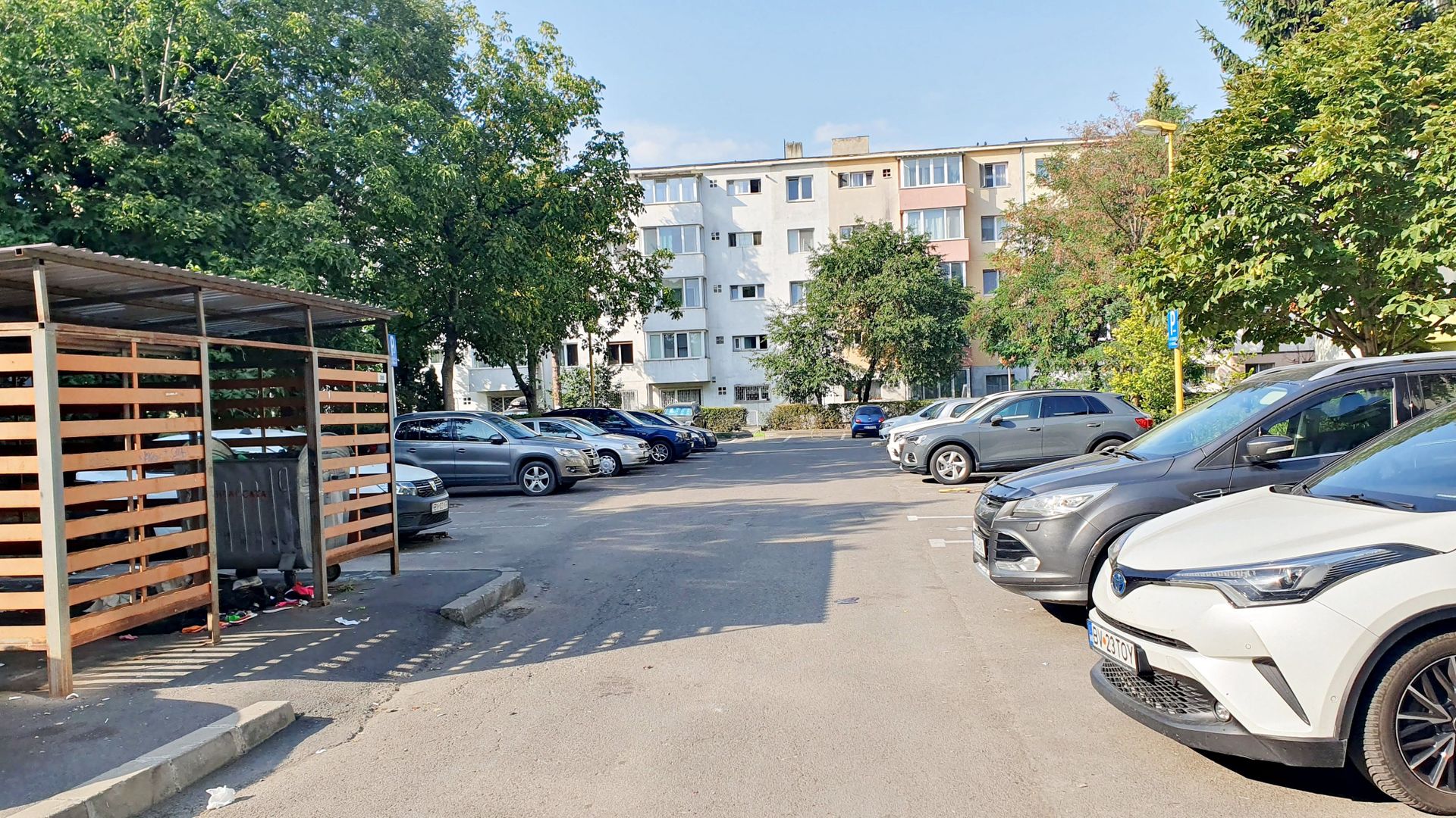 Calea Bucuresti, apartament 2 camere,semimobilat,loc parcare,etaj1 - Poză 12