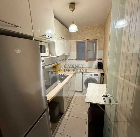 3 camere I Etaj 3 I Piata Romana I 1960 - Poză 5