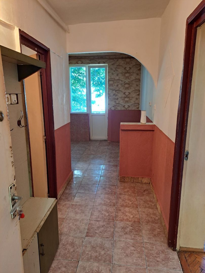 BRASADAS vinde garsoniera lux 37mp. Zona Ostrovului - Poză 1