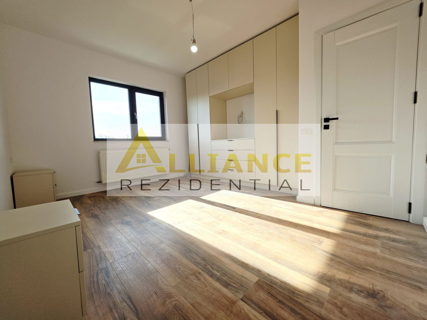 Vila 4 Camere | Mobilată si utilata | Curte amenajata - Poză 17