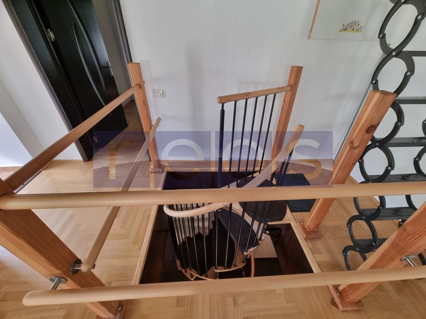 VANZARE CASA 5 CAMERE+ TEREN 300m | ZONA TIMPURI NOI - Poză 35