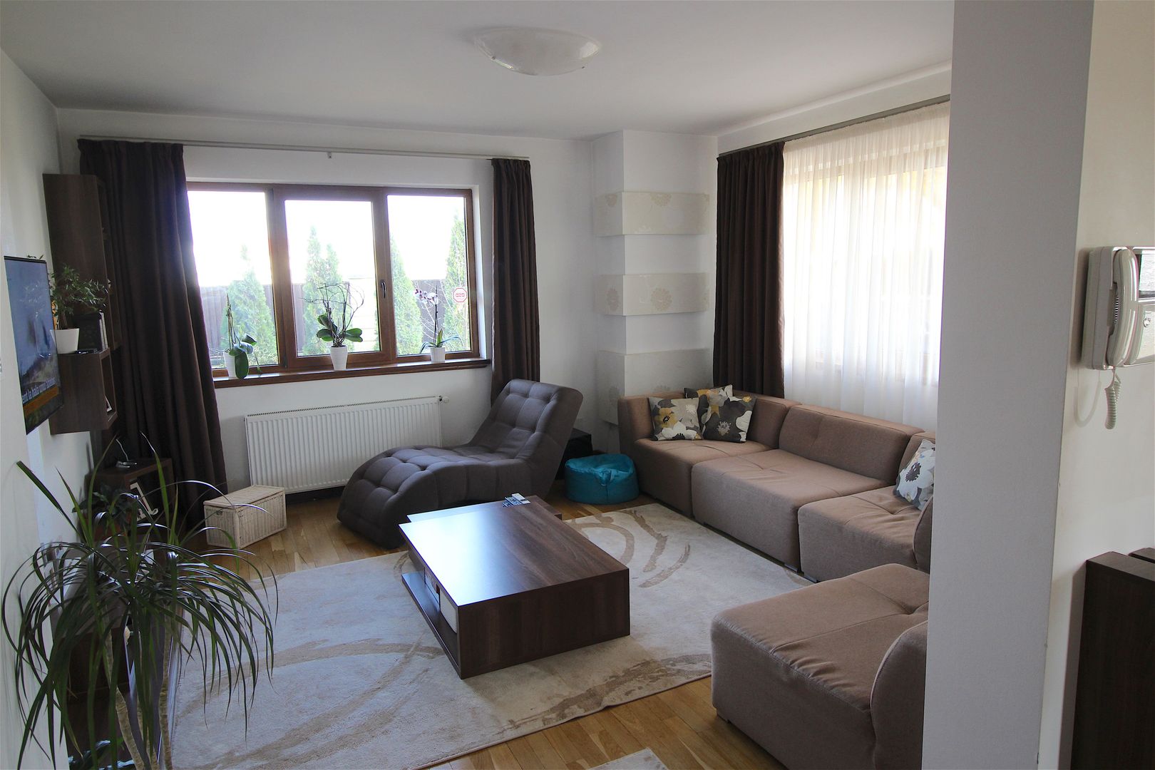 Casă / Vilă cu 5 camere de vânzare în zona Dumbravita - Poză 5