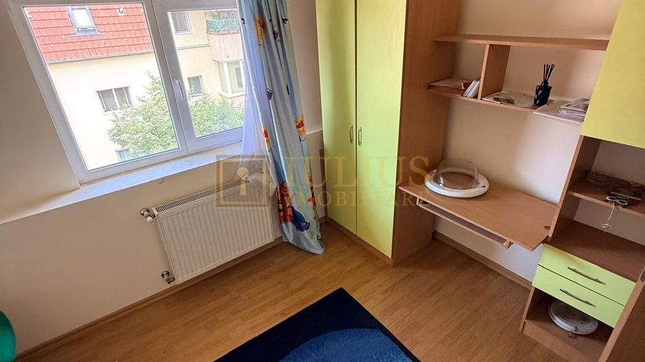 2 dormitoare| mansarda inalta| Dambovita langa Lidl| - Poză 3