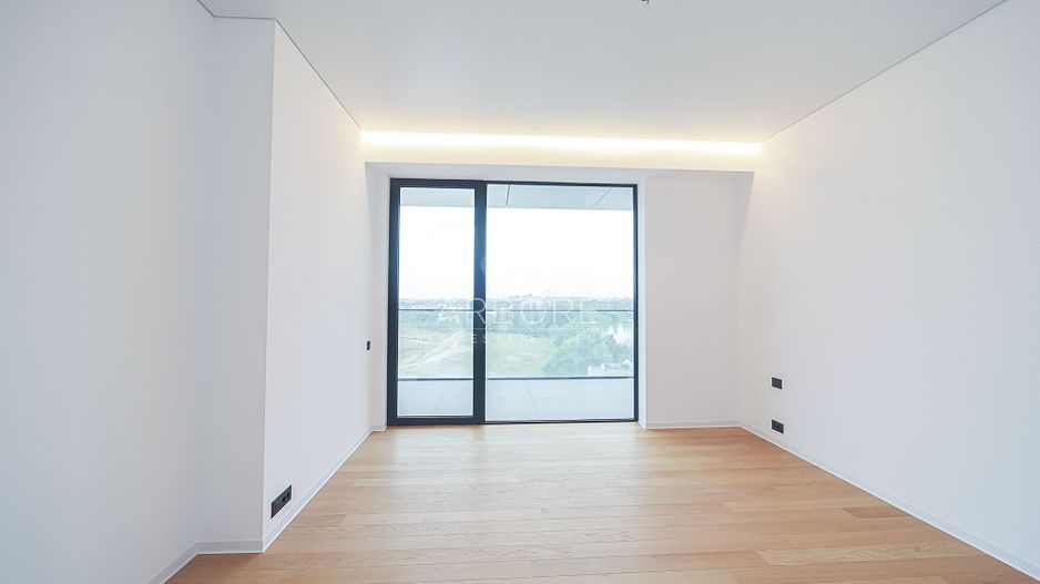 Apartament de Vânzare cu 3 Camere în Zona de Nord a Bucureștiului - Poză 20