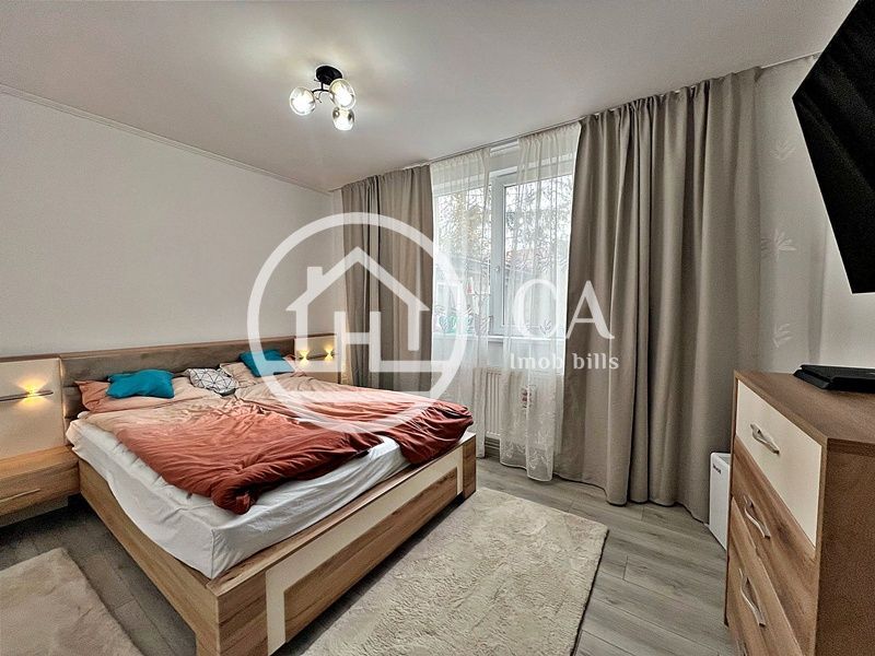 Apartament de vânzare la curte comună cu 3 camere, Ultracentral Oradea - Poză 1