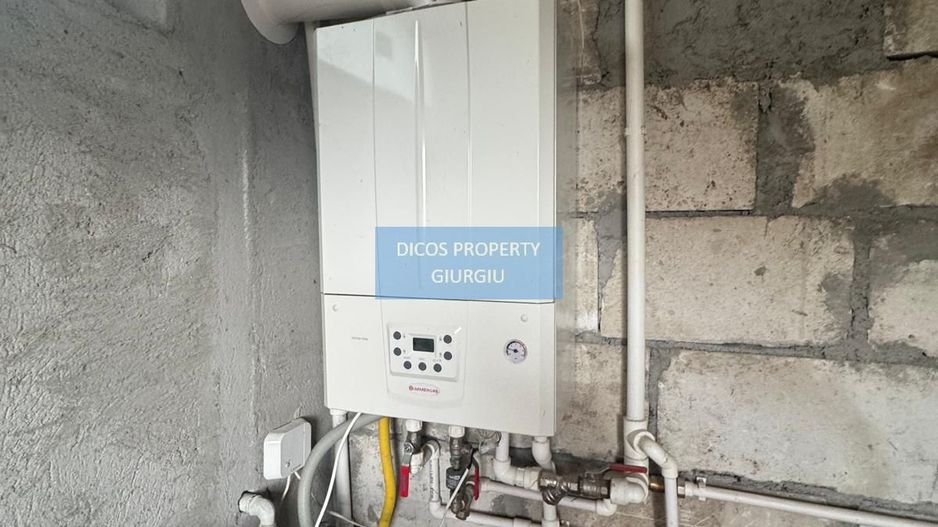 Casă de vânzare pe strada Sabarului - Poză 9