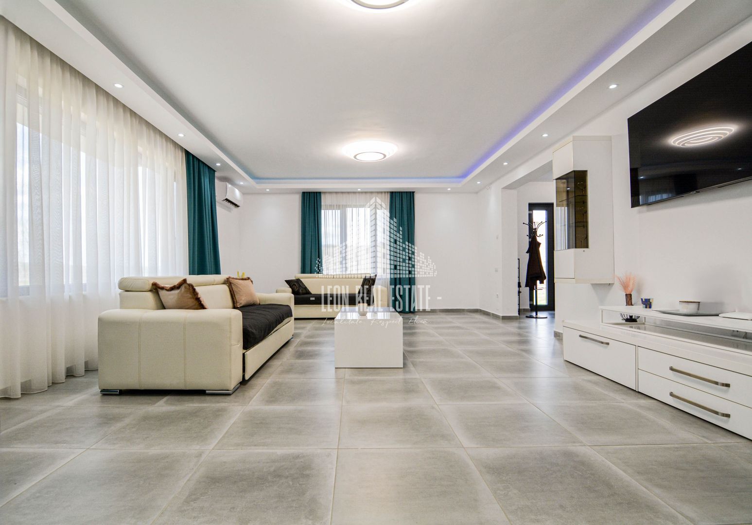 Penisune - Afacere la cheie 9 camere de vanzare la 20km de Cluj-Napoca - Poză 6