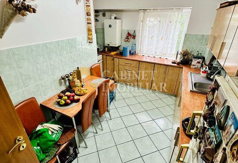 4 Camere Decomandat - Etaj 1 - Bloc din 1989 - Zona CUG - Poză 10