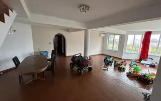 Vila pretabila Pensiune/Cresa/Azil  Fermelor 300mp 415.000€ - Poză 24