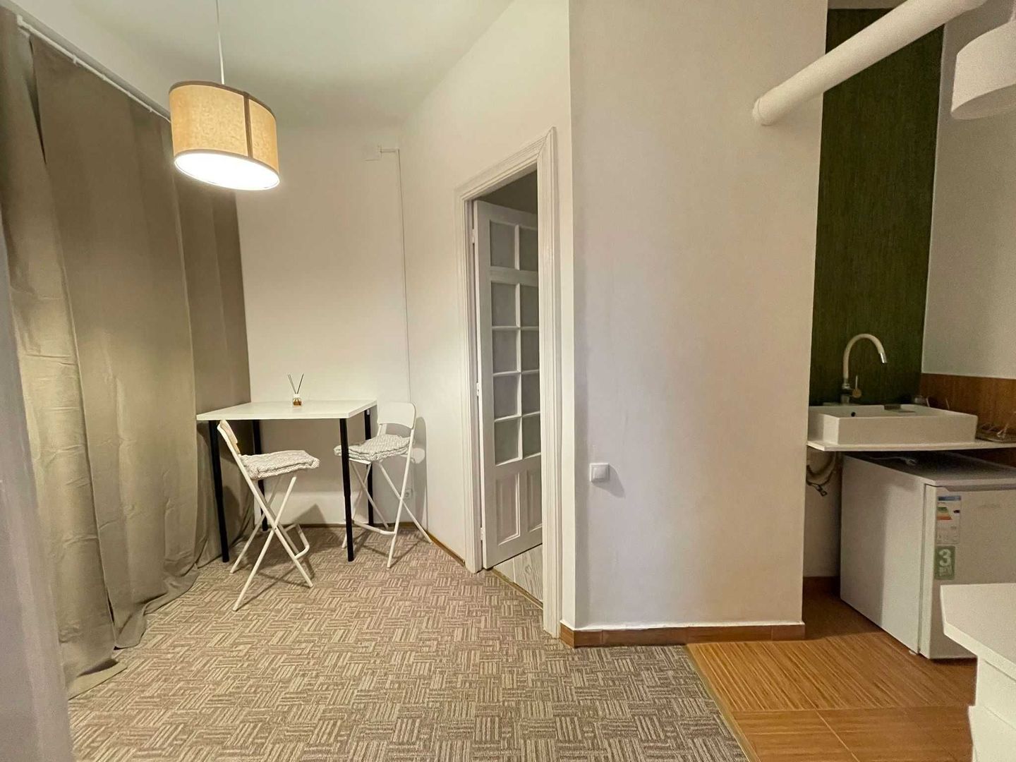 Apartament 2 camere în vilă cu grădină - Poză 4