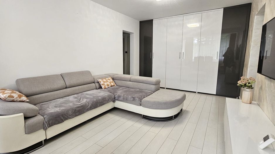 Inchiriez apartament 3 camere – Tiglina 3, etaj 1, mobilat si utilat - Poză 2