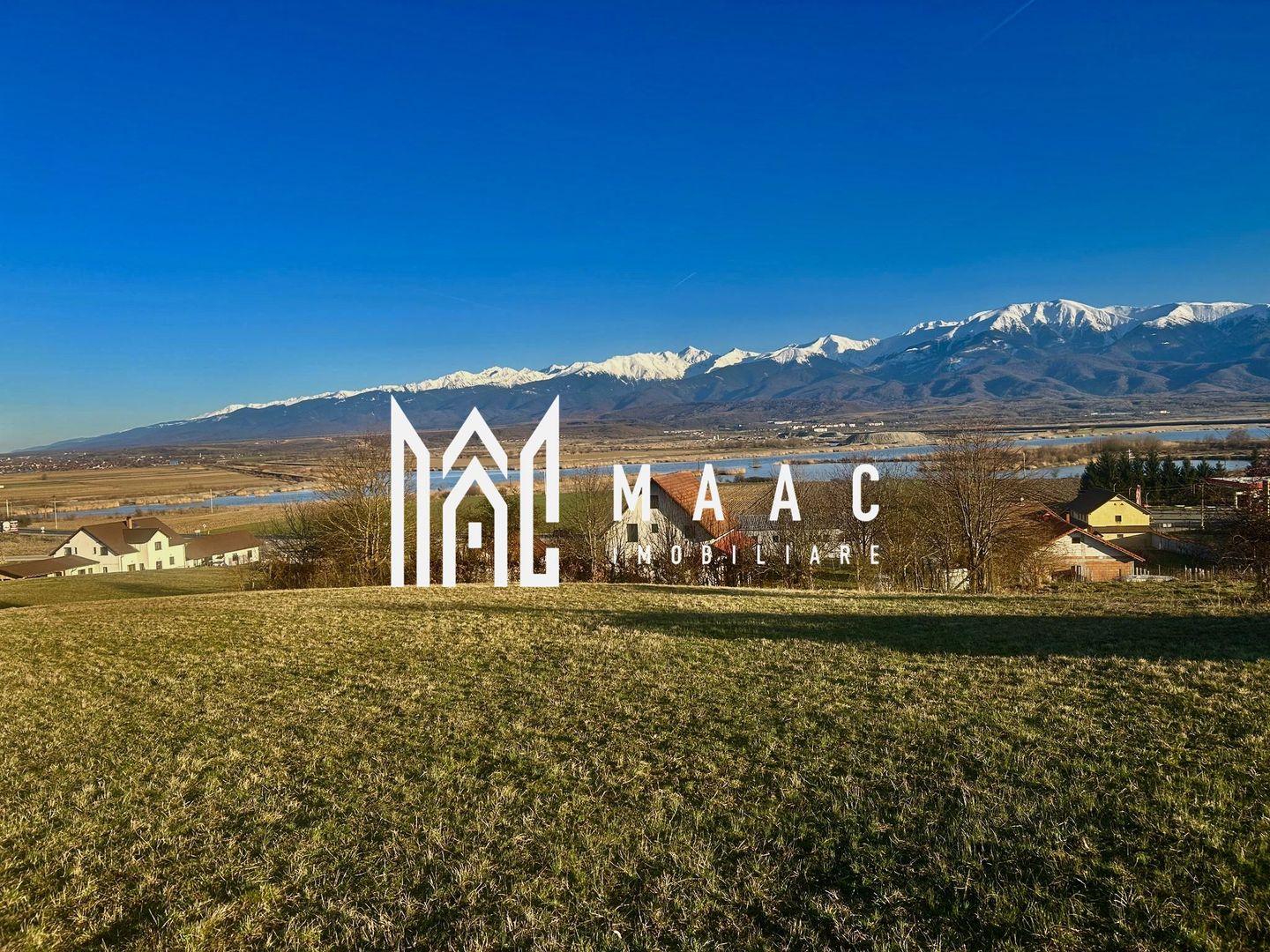 Teren cu potențial turistic I Bradu I Vedere Panoramică I 2000 MP - Poză 1