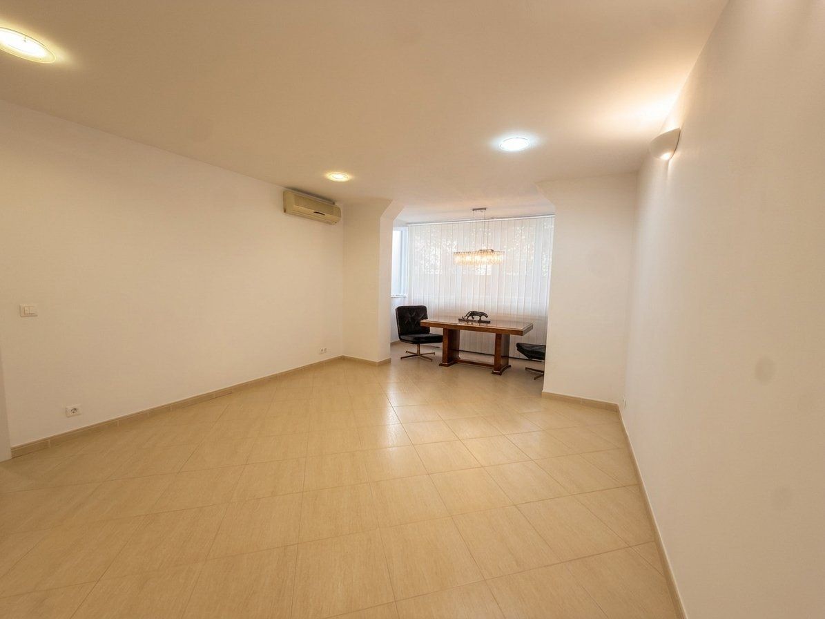 Apartament decomandat în centrul Bucureștiului - Poză 5