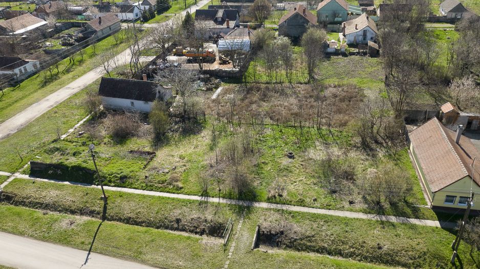 Teren intravilan 620 mp în Battonya, Ungaria - Poză 6