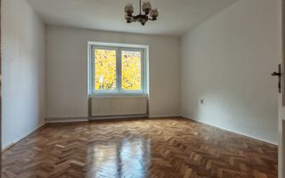 De închiriat apartament 3 camere  etajul 1 zonă ultracentrală. - Poză 2