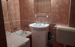 Proprietar inchiriez Ap 2 camere Etaj 3 decomandat Titan - Poză 5