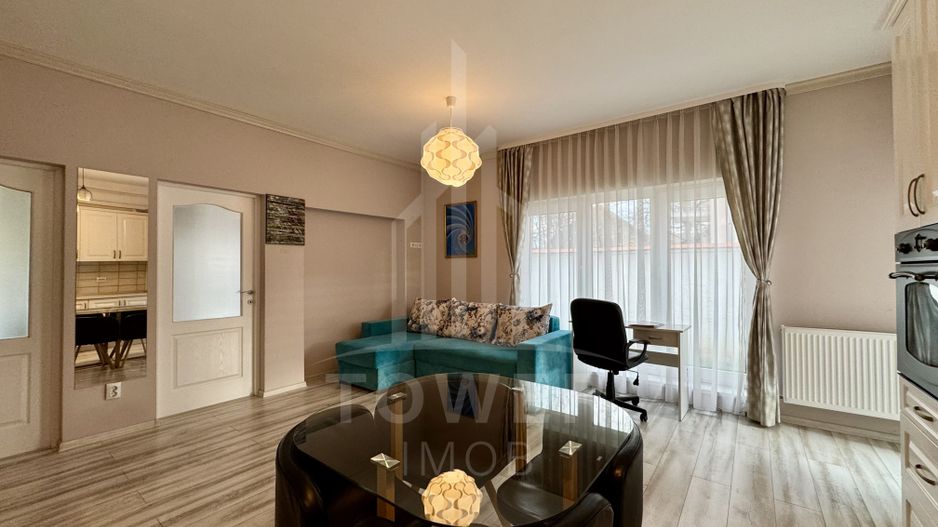 De inchiriat Apartament modern 3 camere cu curte privată şi parcare - Poză 2