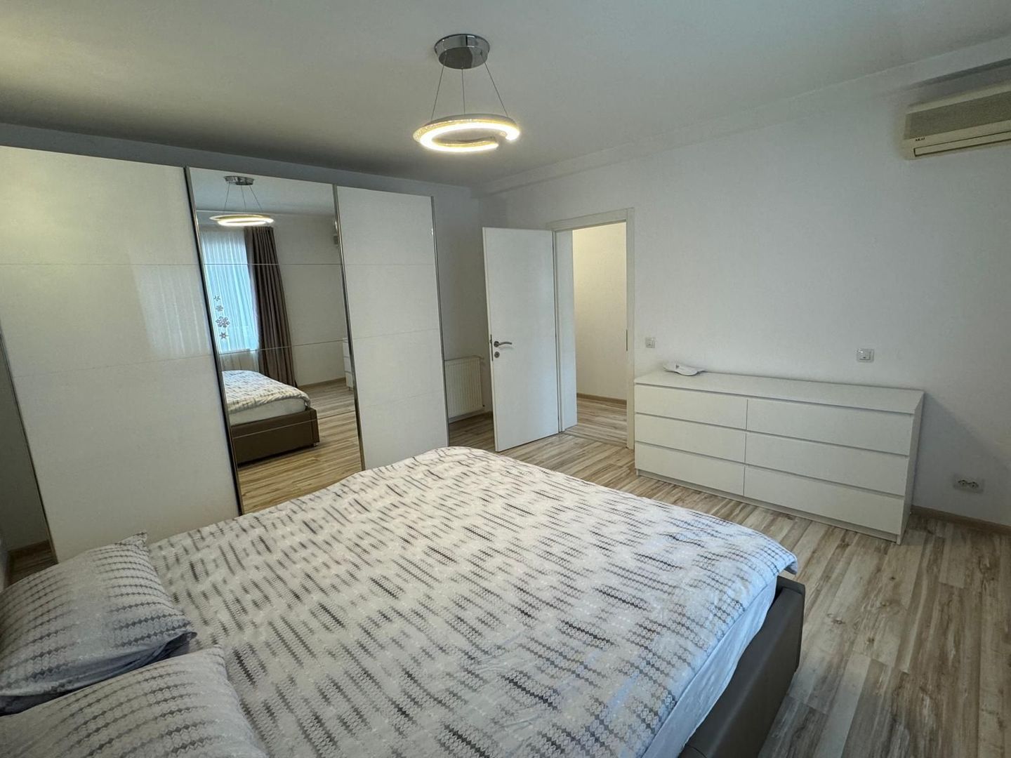 Vilă 3 camere | Iancu Nicolae | Jollie Ville | 140 mp | pază 24/7 - Poză 8
