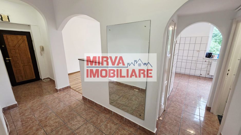 2 camere decomandat | 60 mp utili | Etaj 2 | Zona Sud | Boxă - Poză 1