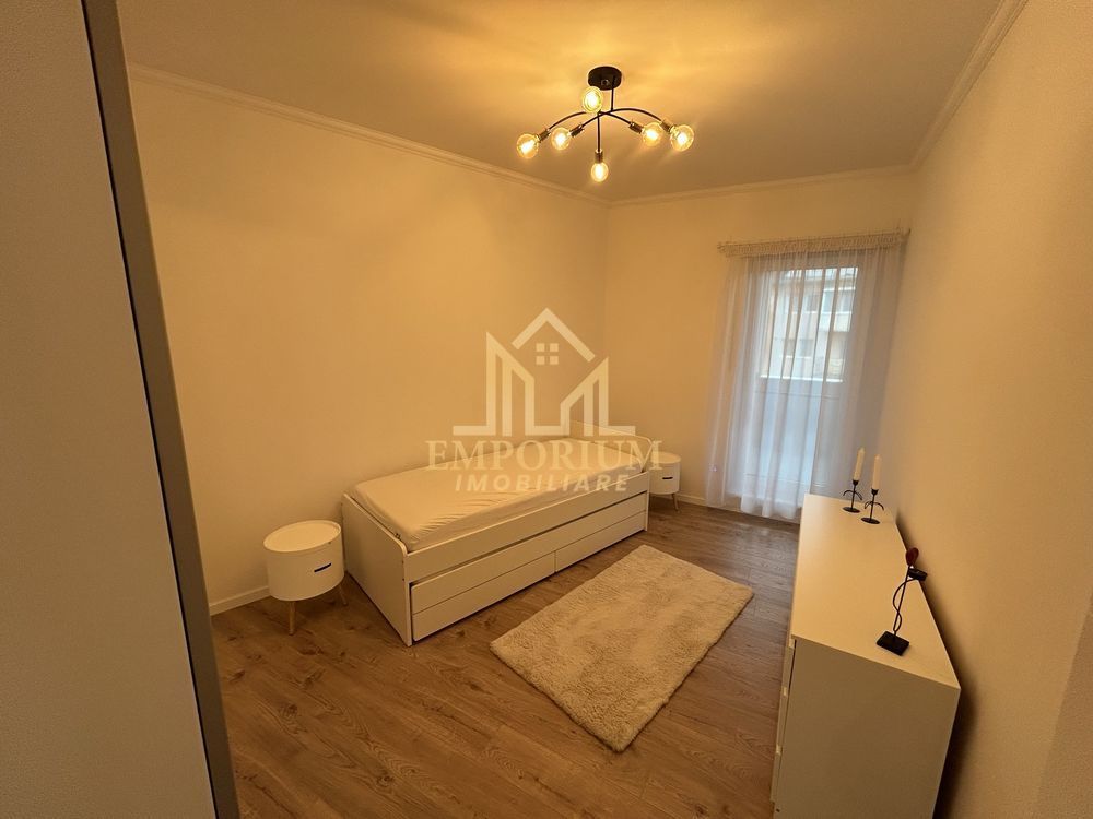 3 camere semidecomandate, Parcare, AC, Gruia, zona Garii - Poză 5