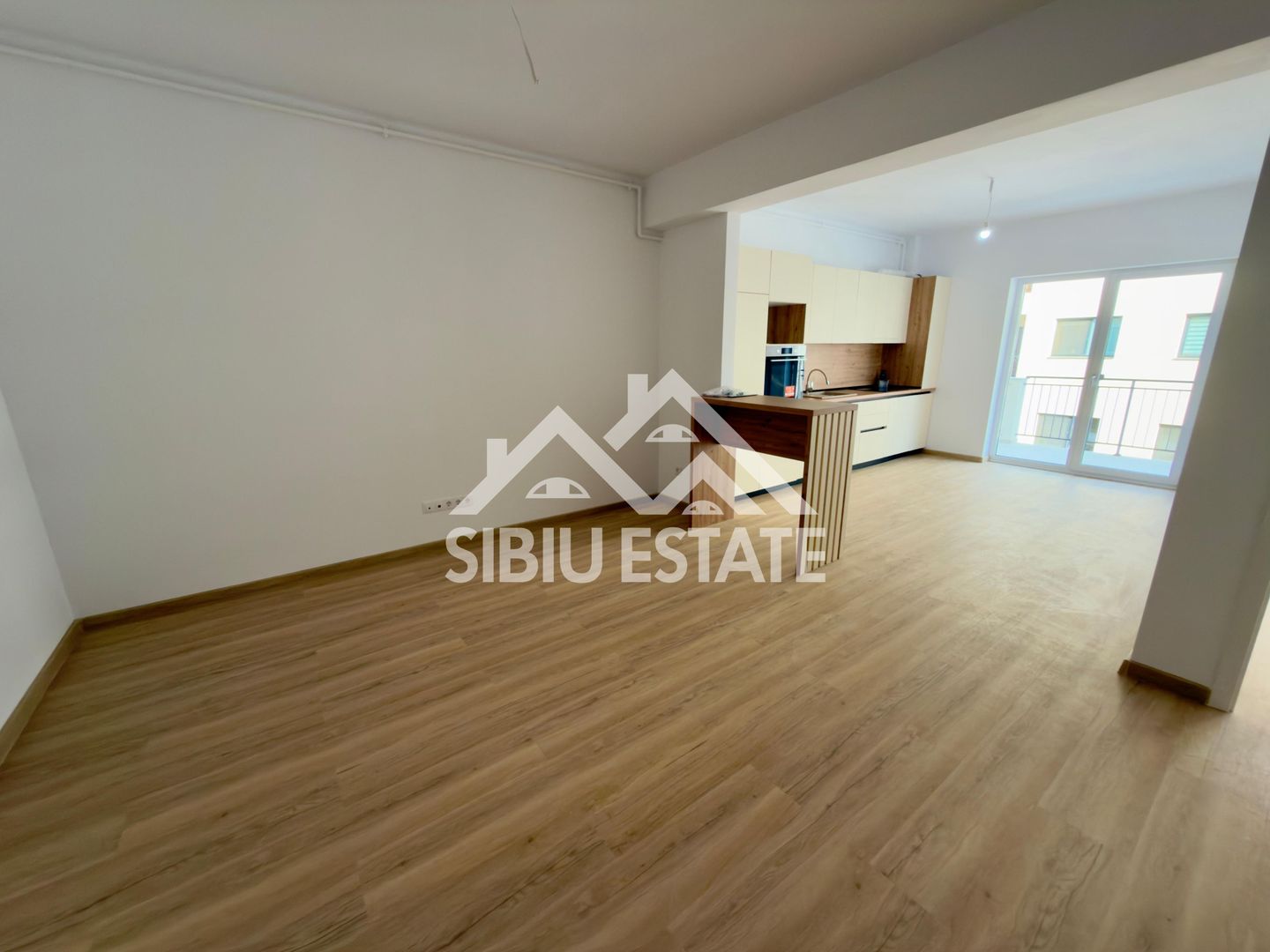Apartament 2 camere Intabulat complex finalizat amenajat spatii verzi - Poză 2