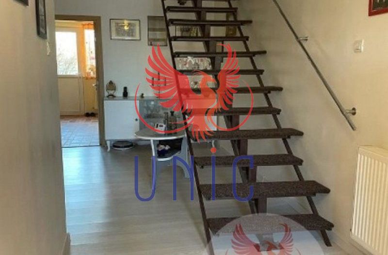 Vila moderna, mobilata si utilata, Popoveni - Poză 6