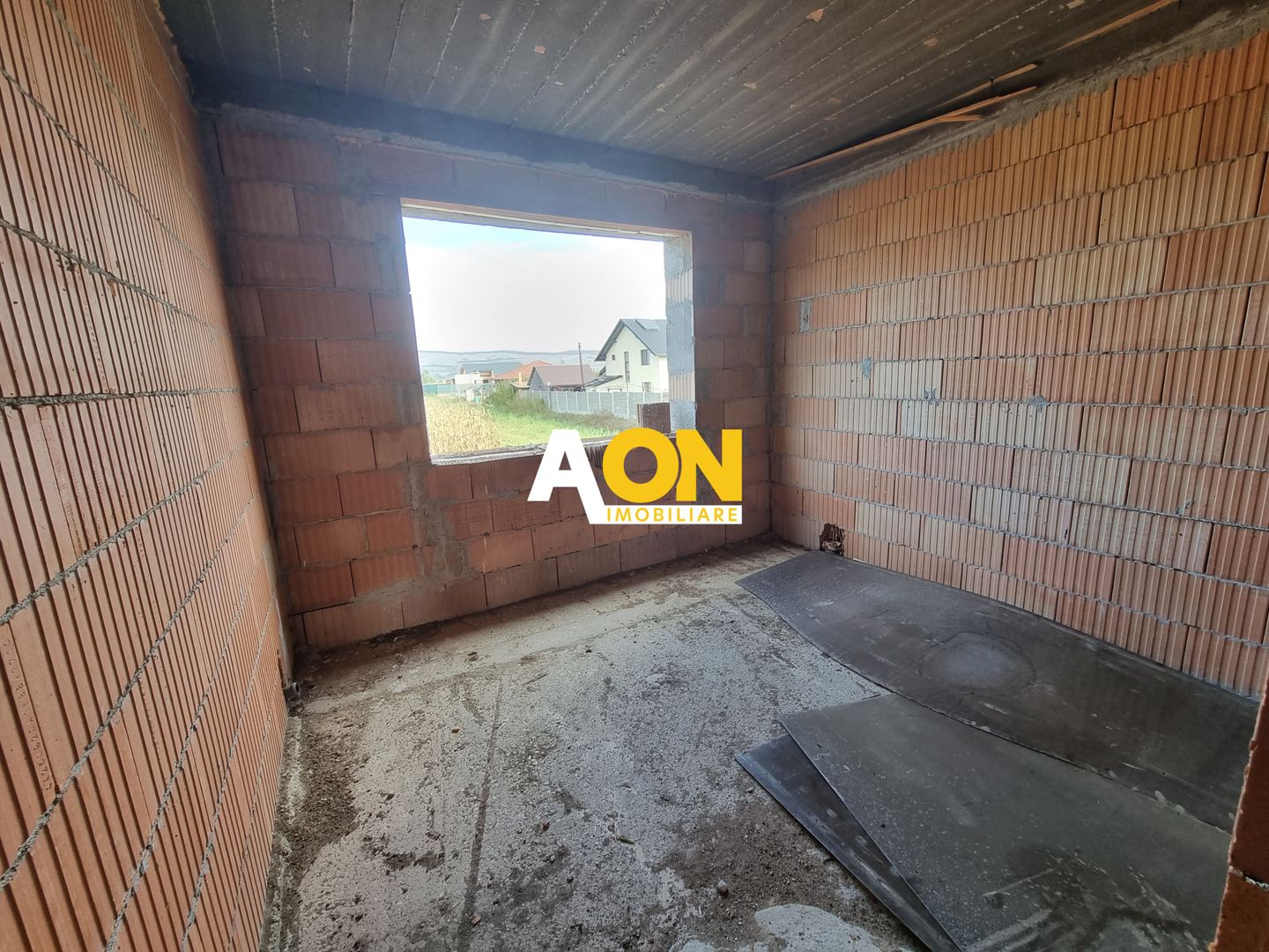 Casa la rosu,2100 mp teren,zona Micesti - Poză 11