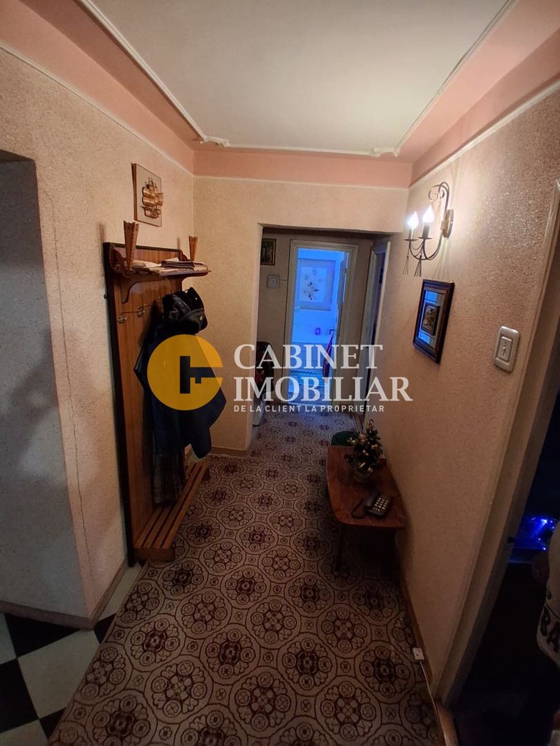 3 camere decomandat, ultracentral, etaj intermediar Iasi - Poză 4