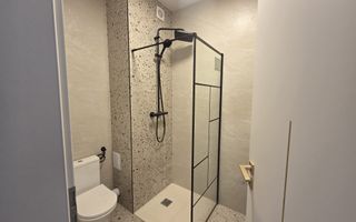 Casă tip townhouse cu grădină proprie în Tunari Park Villas - Poză 12