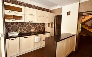 Vilă de închiriat în Gruia – spațiu generos, ideal pentru business. - Poză 2