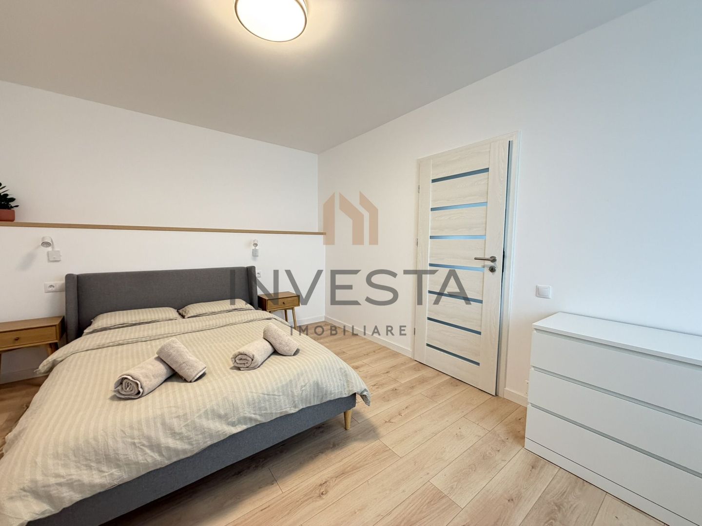 Apartament deosebit cu vedere spre oras- zona Alecu Russo - Poză 11