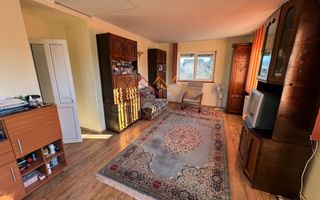 Vila de vanzare, 5 camere, garaj, 383 m2 teren, Campina - Poză 7