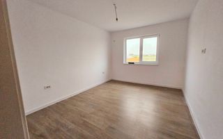 Casa pe un singur nivel cu 3 camere - com Berceni - Poză 13