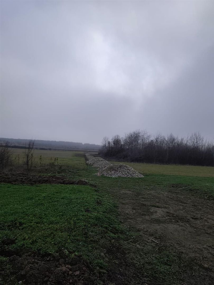 Teren intravilan in Cihei - Poză 3