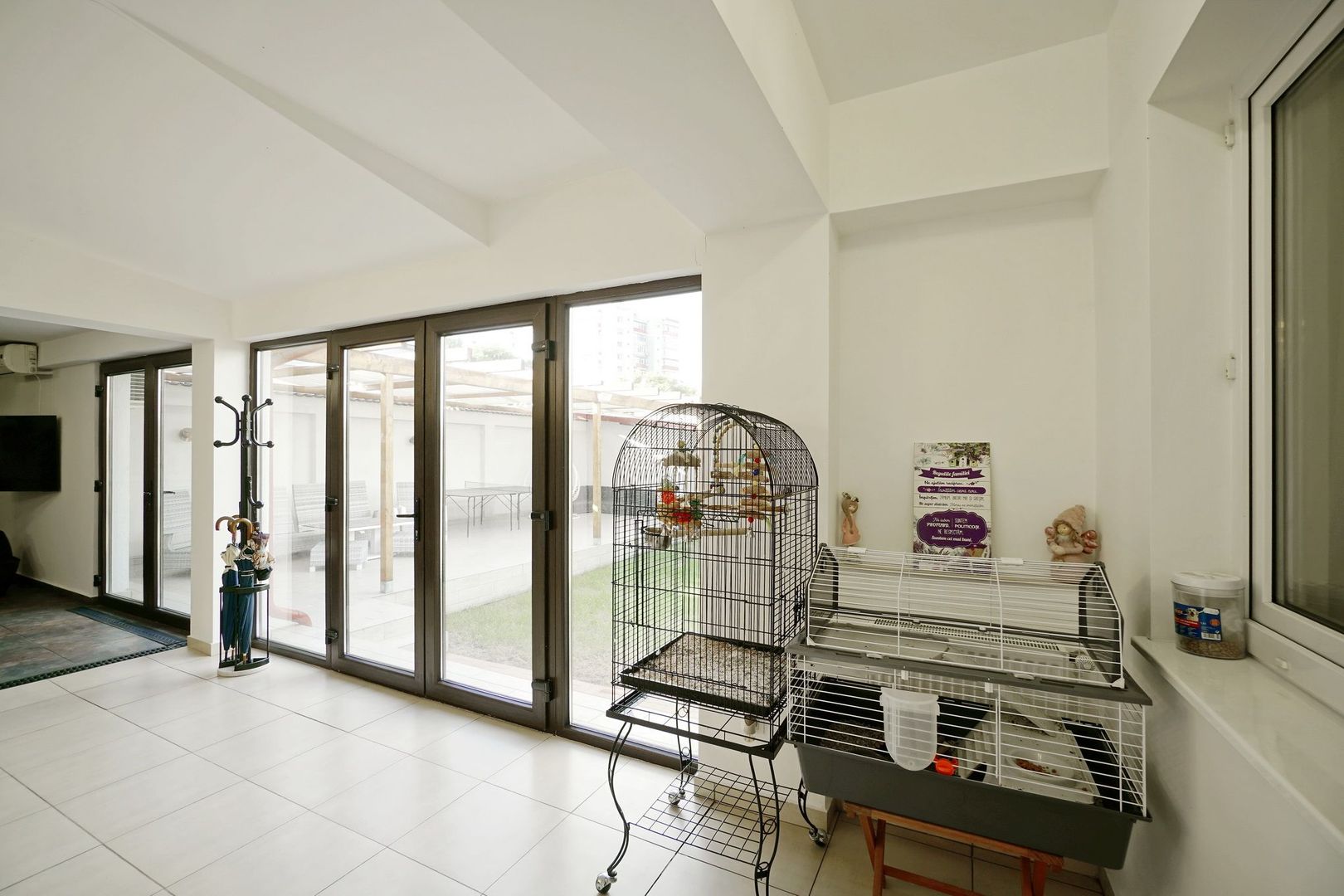 Ideal gradinita P+2, 8 cam, 6 dormt 6 bai, 3 garaje teren 650 mp, - Poză 31