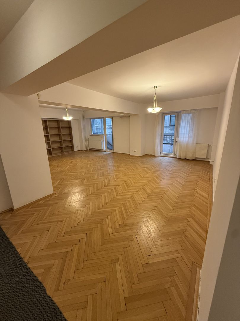 Apartament elegant I Piață Universitatii I 106 MP I 5 minute Metrou - Poză 1