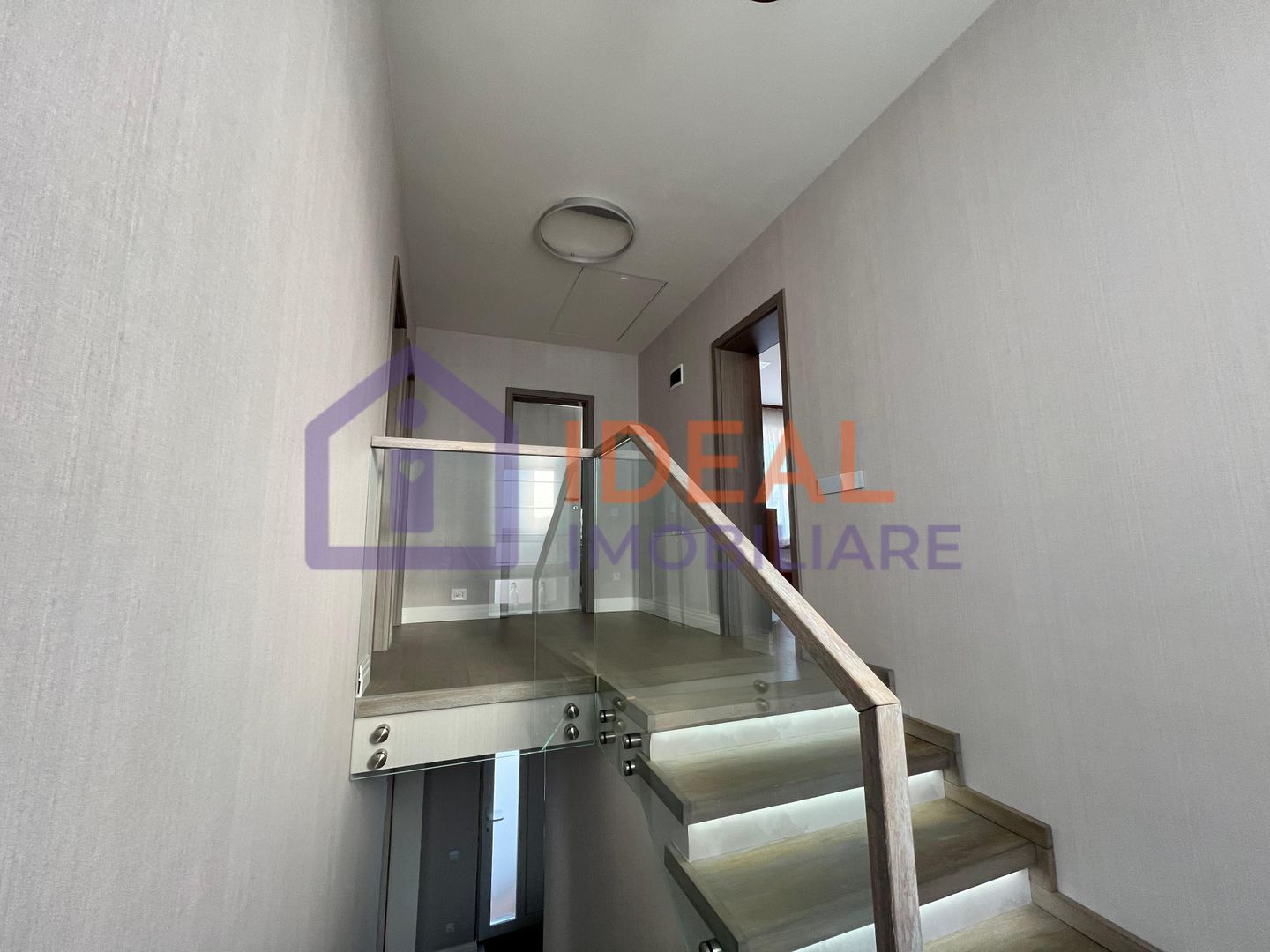 Casa Individuala Moderna Ultrafinisata, in Selimbar - Poză 13