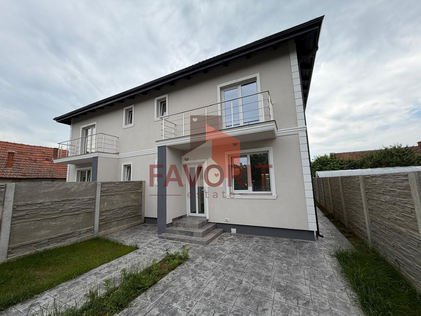 Duplex | 4 camere | Asfalt | Finisaje premium | Curte generoasa | - Poză 1