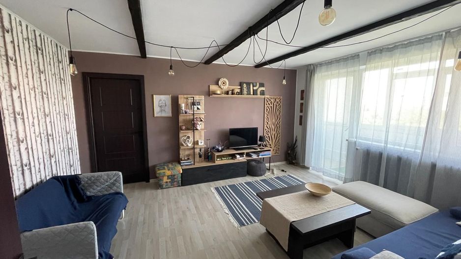 Apartament 3 camere de vânzare | Reabilitat | Mobilitat | Drumul Taberei - Poză 1