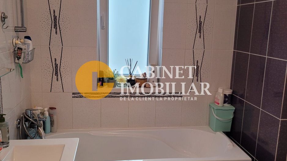 Apartament 3 camere DECOMANDAT - PACURARI - Poză 8