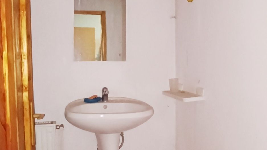 Casa si teren de 916mp in Sacele,cu front la B-dul Brasovului - Poză 20