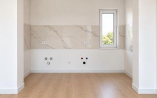 Etaj 1. Decomandat- bucatarie inchisa. Asfalt. - Poză 4