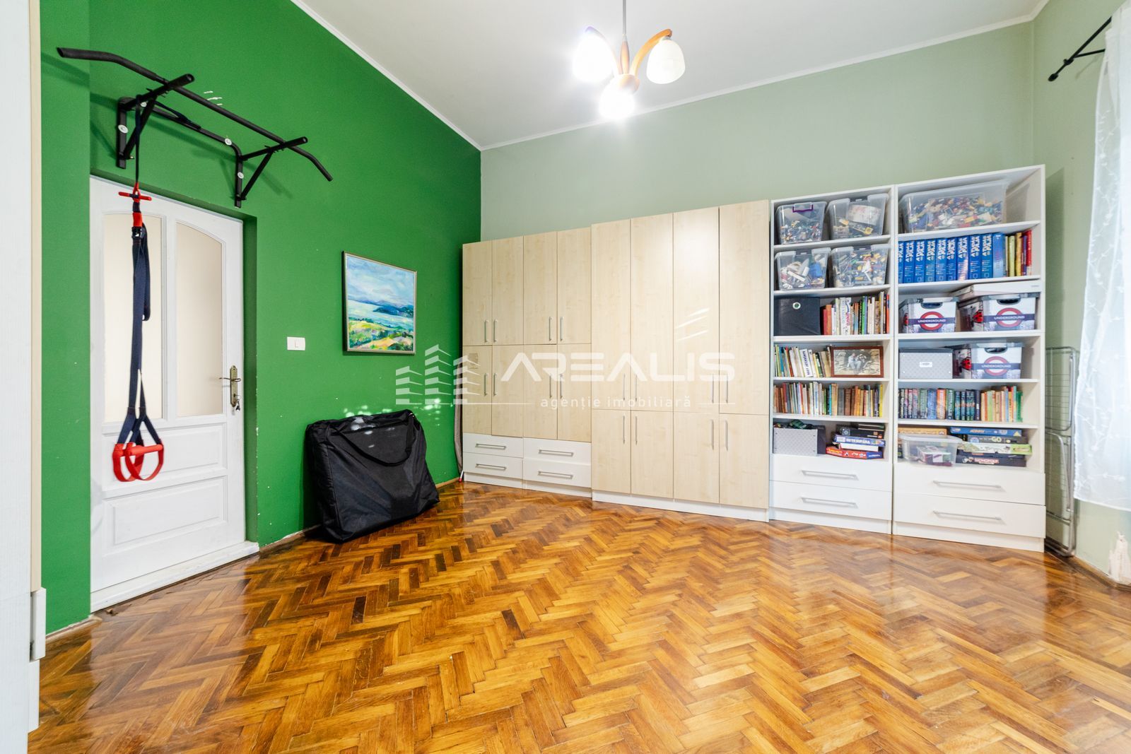 Central, spațios și versatil – Apartament cu 4 camere - Poză 8