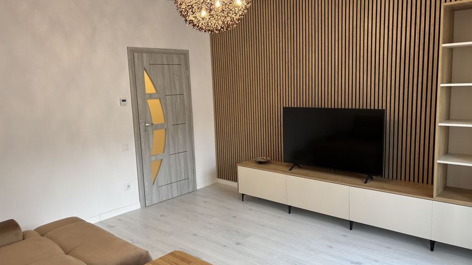 PENTHOUSE TINERETULUI-DEVENTER | LOC DE PARCARE - Poză 1