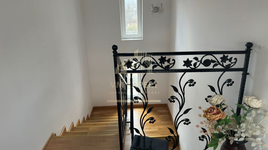 VILA 5 CAMERE TEREN 1200 MP, LAZARESTI (SCHITU GOLESTI) - Poză 18