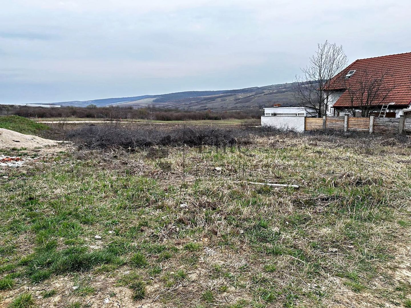 Teren Paleu cu vedere spre panoramică spre lac - Poză 3