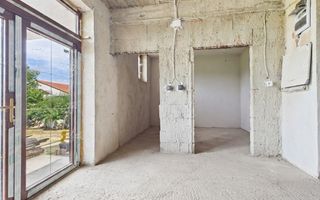 Clădire 850 mp, Czaran Gyula, 8 parcări - Poză 8