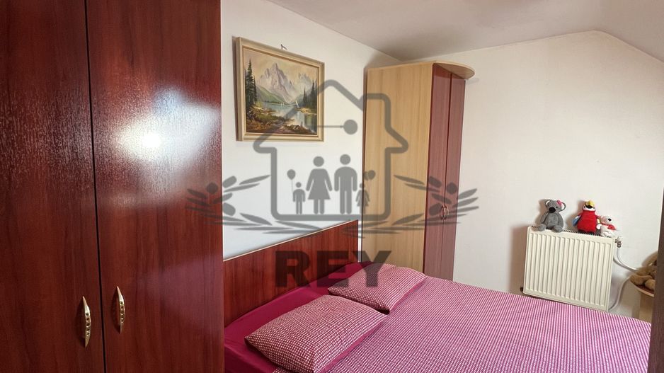De vanzare- Apartament 3 camere str Luptei - Poză 14